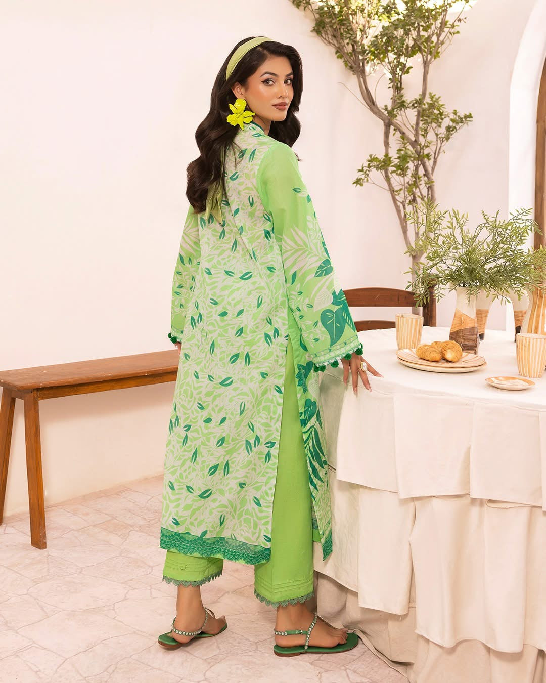 Naqsh 2-Piece Lawn 2025”