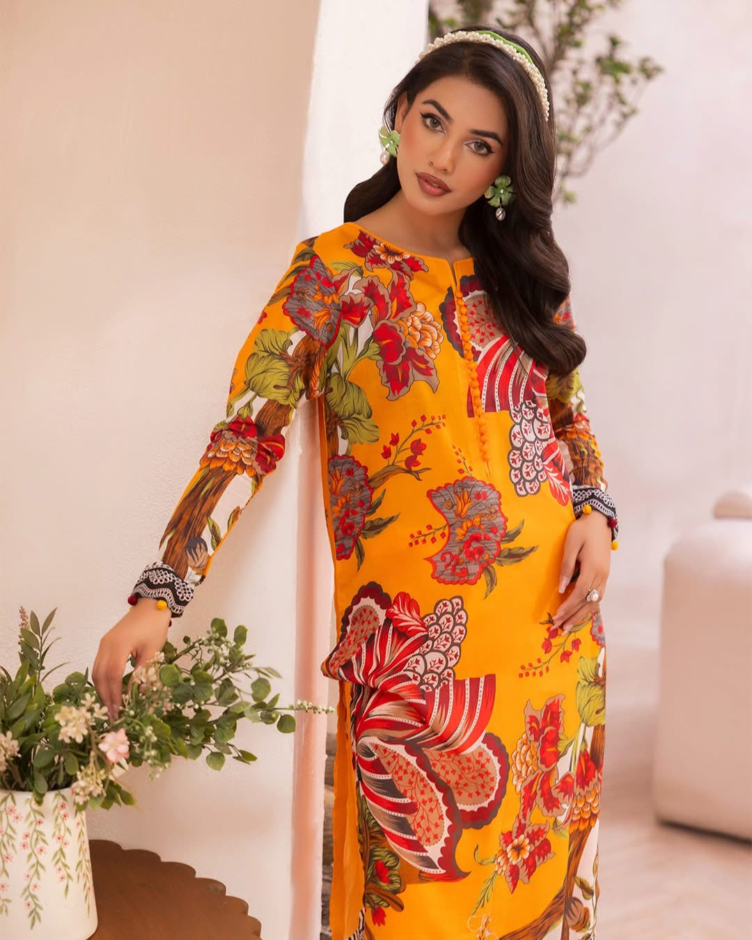 Naqsh 2-Piece Lawn 2025”